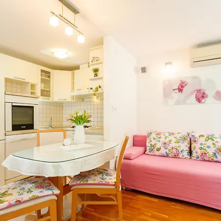 Apartment Marin